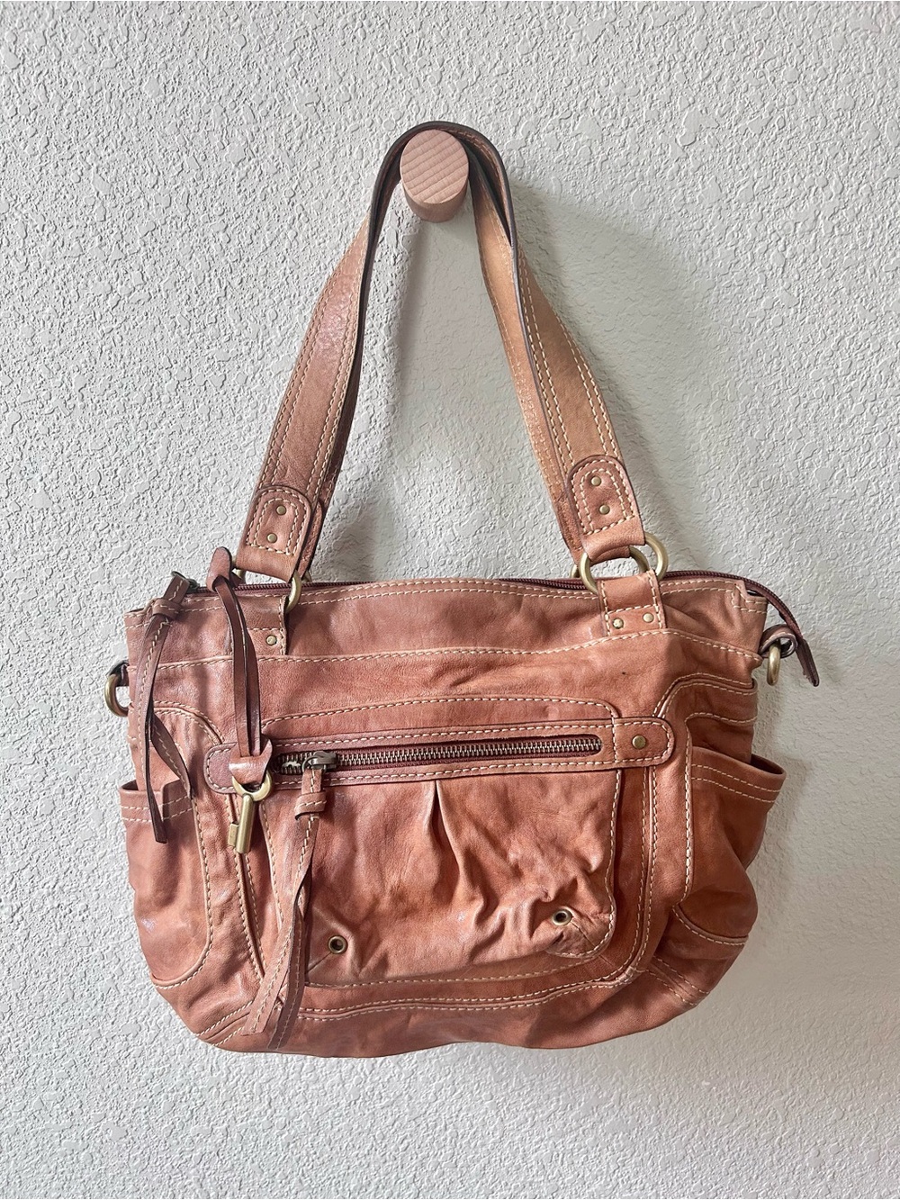 Fossil Hobo Shoulder Bag Tan Leather Key Charm
